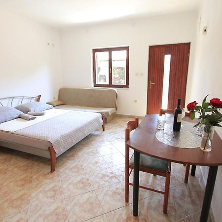 Apartmani Nika Bibinje Exterior photo